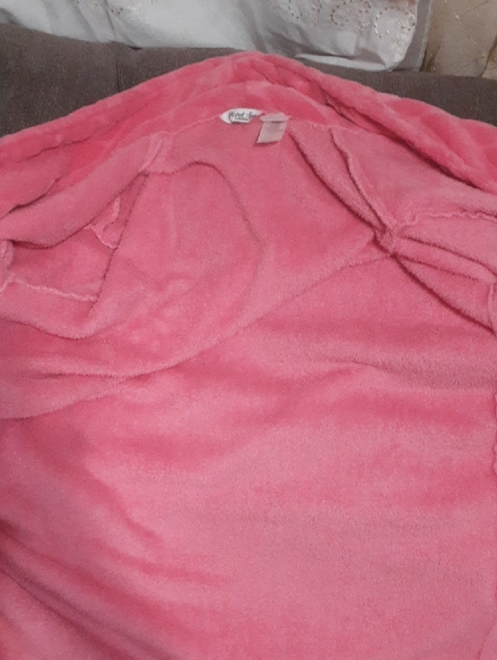 Hotel Spa Collection Plush Pink Robe - Picture 3 of 4